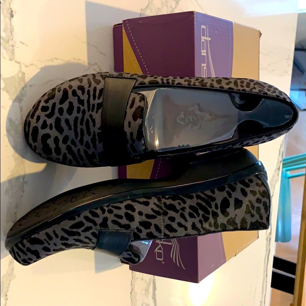 New in box - Black/Grey animal print flats Size 37